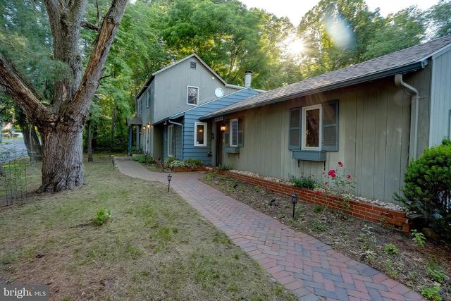 125 UNION MILL RD, Mount Laurel, NJ 08054