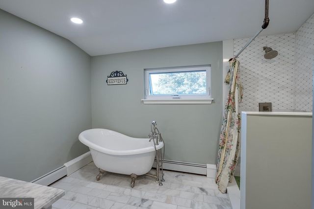 125 UNION MILL RD, Mount Laurel, NJ 08054
