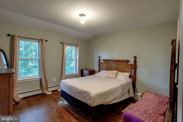 125 UNION MILL RD, Mount Laurel, NJ 08054