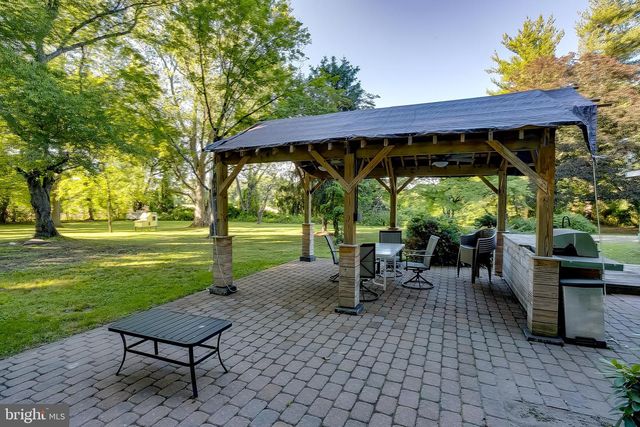 125 UNION MILL RD, Mount Laurel, NJ 08054