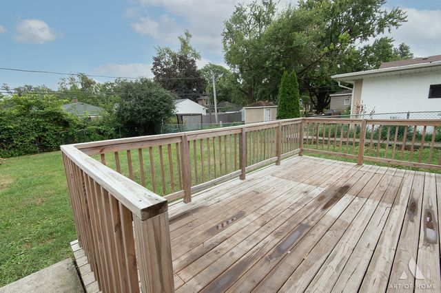 17633 Hillside Avenue, Homewood, IL 60430