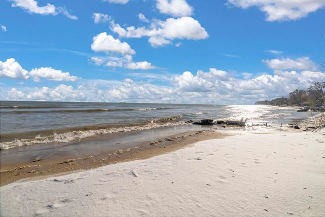 2769 Lakeshore Road, Sanilac Twp, MI 48401