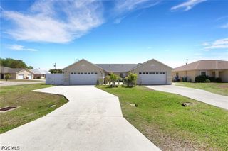 617/619 SE 12th CT, Cape Coral, FL 33990