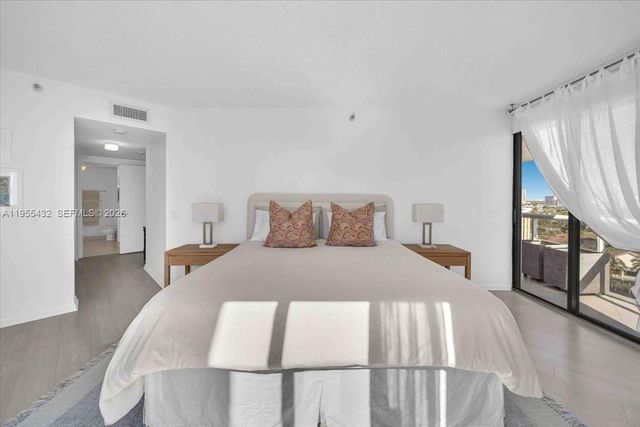 3610 Yacht Club Drive 1001, Aventura, FL 33180