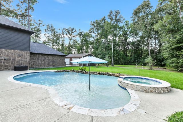 17235 Pecos Drive, Splendora, TX 77372