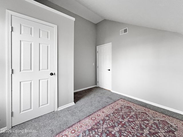 10527 Fairview Ave, Louisville, KY 40299