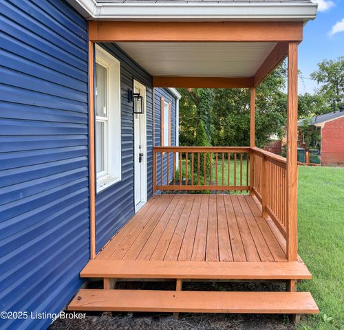 10527 Fairview Ave, Louisville, KY 40299