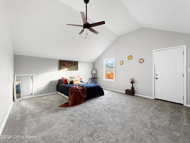 10527 Fairview Ave, Louisville, KY 40299