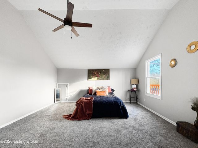10527 Fairview Ave, Louisville, KY 40299