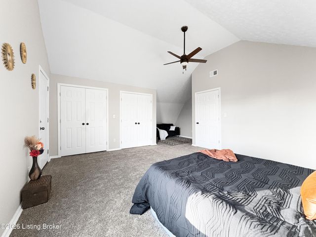 10527 Fairview Ave, Louisville, KY 40299