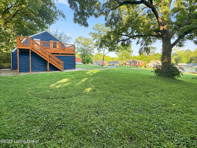 10527 Fairview Ave, Louisville, KY 40299