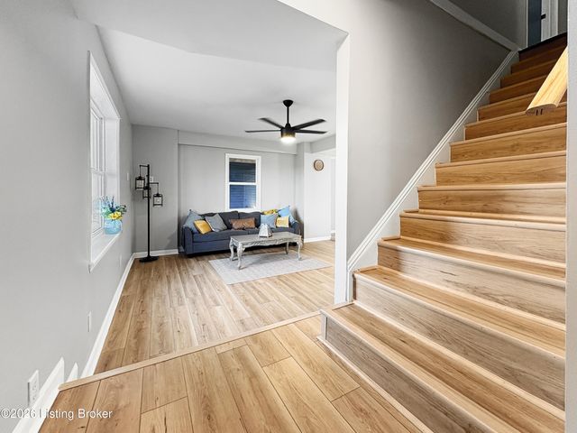 10527 Fairview Ave, Louisville, KY 40299