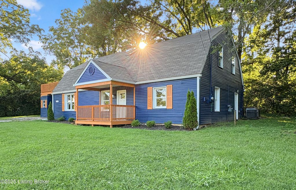 10527 Fairview Ave, Louisville, KY 40299