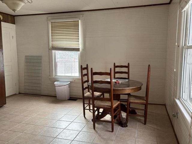 W 165 College ST, Rocky Mount, VA 24151