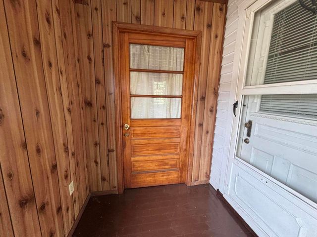 W 165 College ST, Rocky Mount, VA 24151