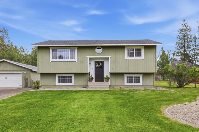 11338 W Tumbleweed Dr, Nine Mile Falls, WA 99026