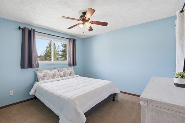 11338 W Tumbleweed Dr, Nine Mile Falls, WA 99026