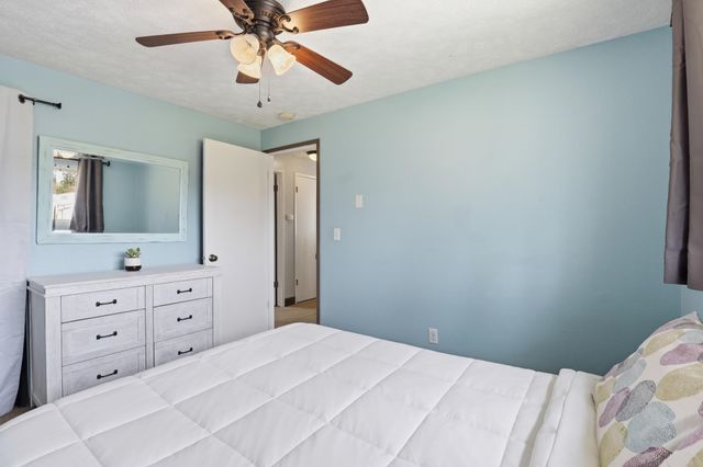 11338 W Tumbleweed Dr, Nine Mile Falls, WA 99026