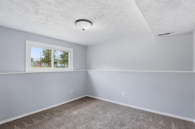 11338 W Tumbleweed Dr, Nine Mile Falls, WA 99026