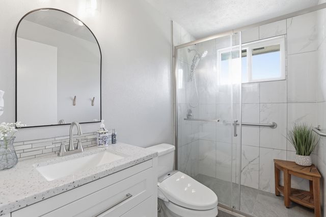 11338 W Tumbleweed Dr, Nine Mile Falls, WA 99026
