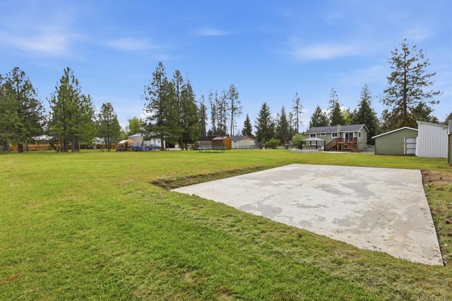 11338 W Tumbleweed Dr, Nine Mile Falls, WA 99026