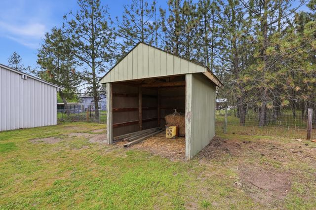 11338 W Tumbleweed Dr, Nine Mile Falls, WA 99026