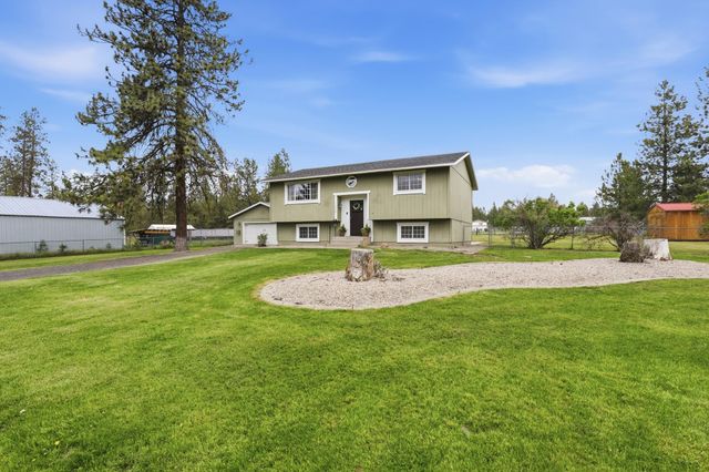 11338 W Tumbleweed Dr, Nine Mile Falls, WA 99026