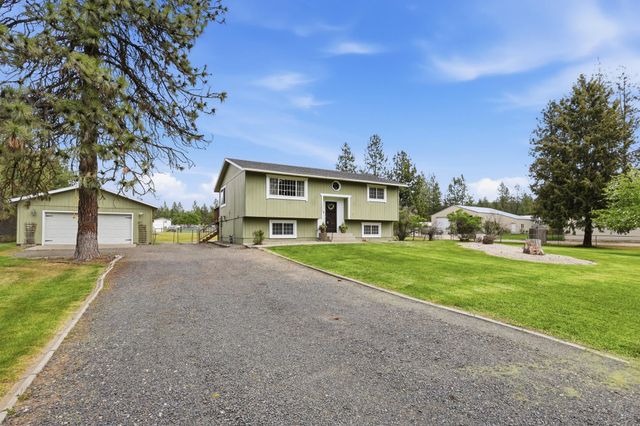11338 W Tumbleweed Dr, Nine Mile Falls, WA 99026