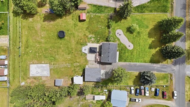 11338 W Tumbleweed Dr, Nine Mile Falls, WA 99026