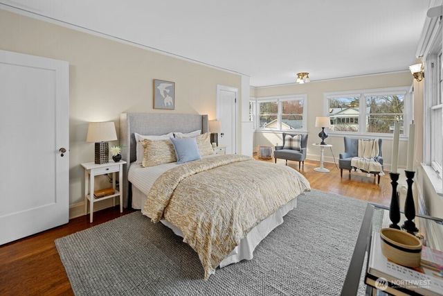 939 21st Avenue E, Seattle, WA 98112