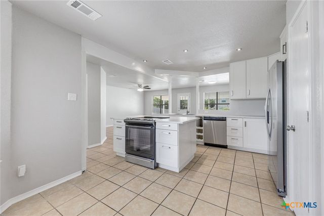 804 James loop, Killeen, TX 76542