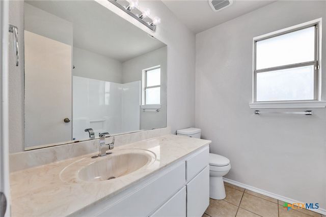 804 James loop, Killeen, TX 76542