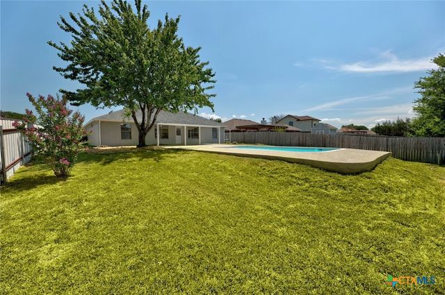 804 James loop, Killeen, TX 76542