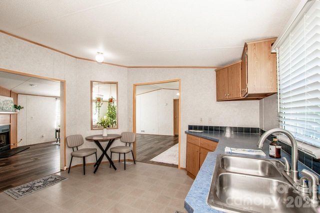 130 Gemstone Drive, Statesville, NC 28625