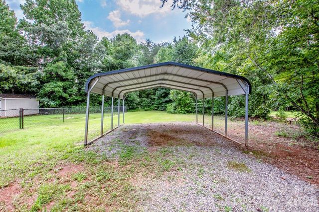 130 Gemstone Drive, Statesville, NC 28625