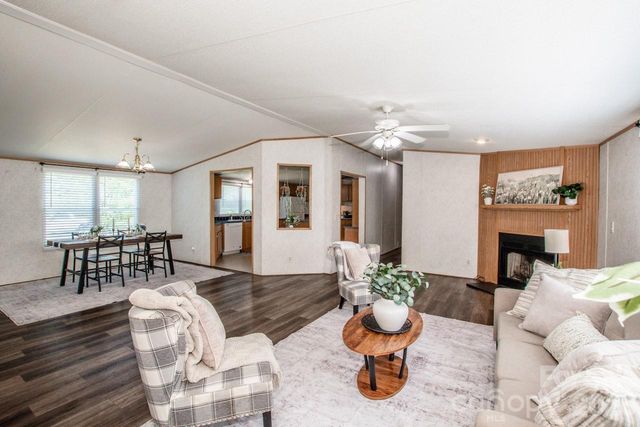 130 Gemstone Drive, Statesville, NC 28625