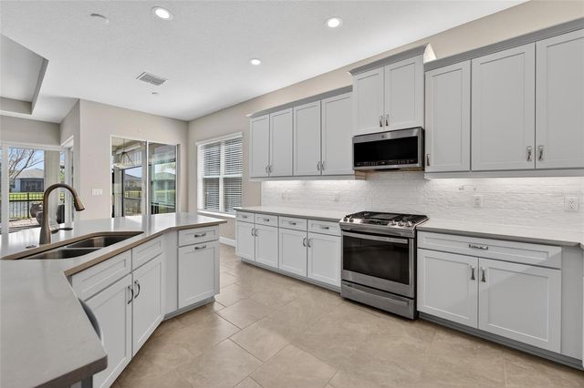 15512 CORONA DEL MAR DRIVE, Wimauma, FL 33598