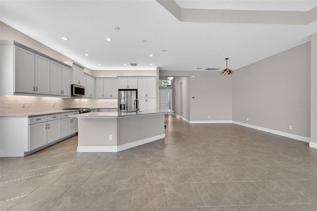 15512 CORONA DEL MAR DRIVE, Wimauma, FL 33598