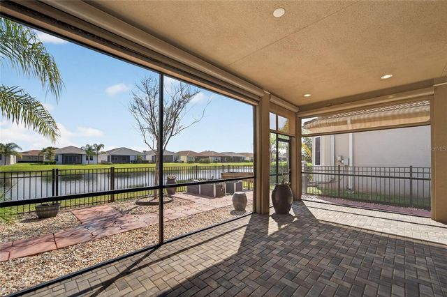 15512 CORONA DEL MAR DRIVE, Wimauma, FL 33598