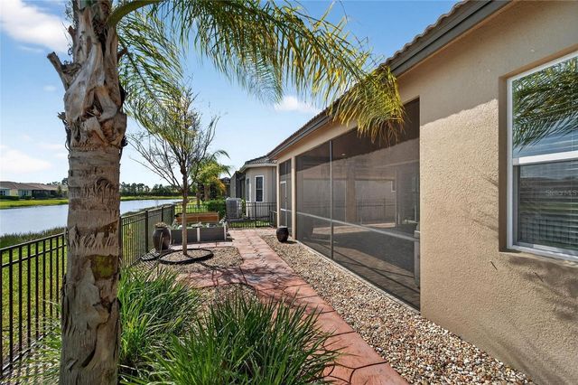 15512 CORONA DEL MAR DRIVE, Wimauma, FL 33598