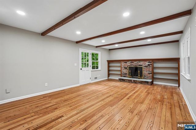 12 Apache Road, Wayne, NJ 07470