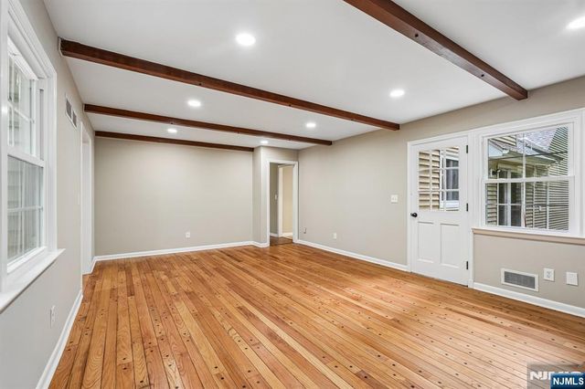 12 Apache Road, Wayne, NJ 07470