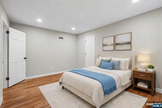 12 Apache Road, Wayne, NJ 07470