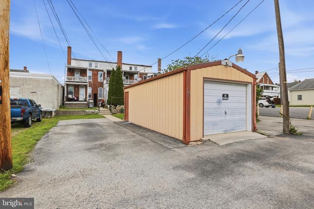 421 YORK ST, Hanover, PA 17331