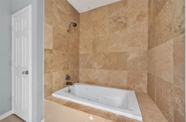 3102 Kings Road 1110, Dallas, TX 75219