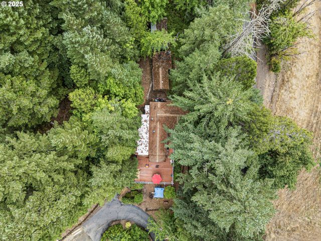 684 BEAR CREEK Rd, Cottage Grove, OR 97424