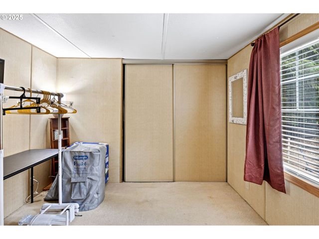 684 BEAR CREEK Rd, Cottage Grove, OR 97424