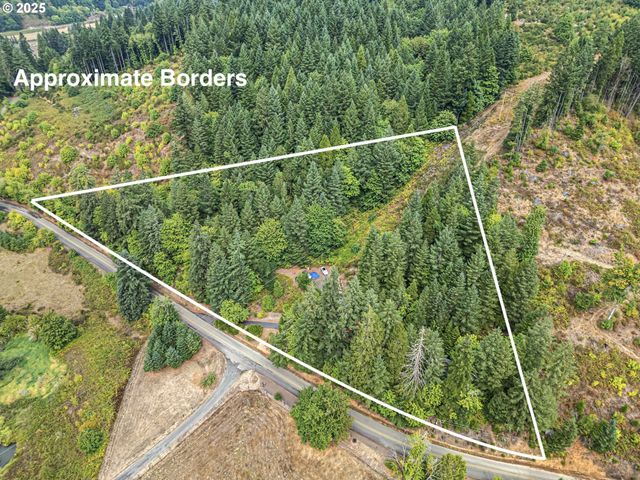 684 BEAR CREEK Rd, Cottage Grove, OR 97424