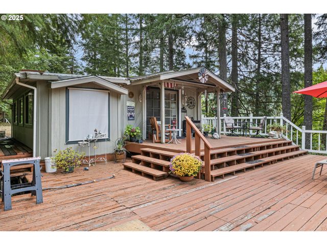 684 BEAR CREEK Rd, Cottage Grove, OR 97424