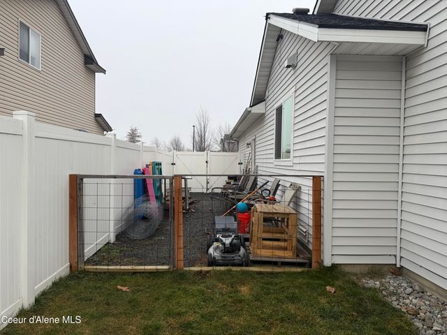 3442 W Calzado DR, Coeur D'alene, ID 83815